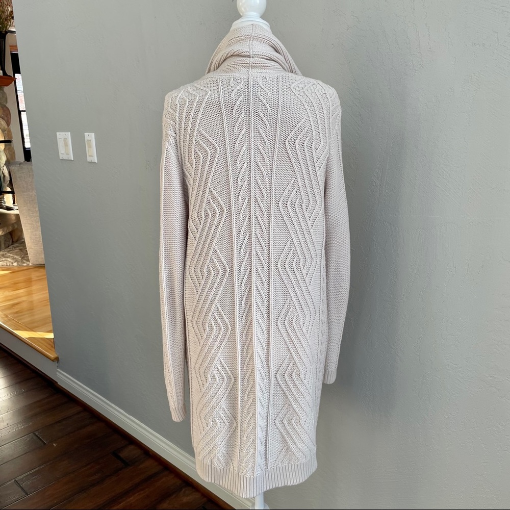 Like NEW Old Navy Long Cardigan - Picture 4 of 8
